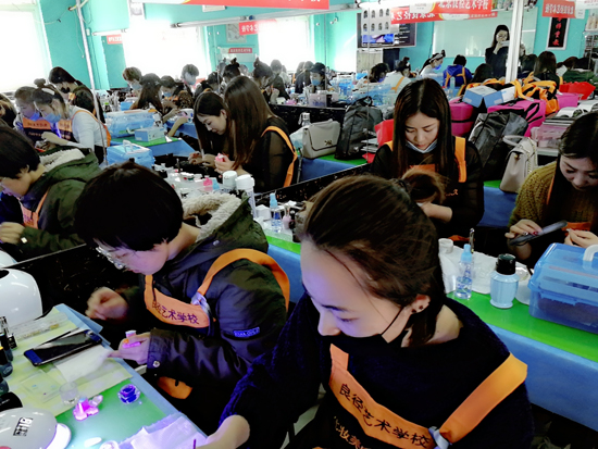 北京良径化妆造型学校 美甲练习