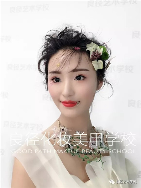 北京良径化妆造型学校 化妆作品2